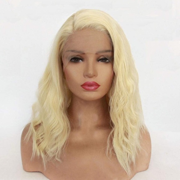 ✨BLONDE WAVY LACE FRONT BOB WIG💫 *NEW